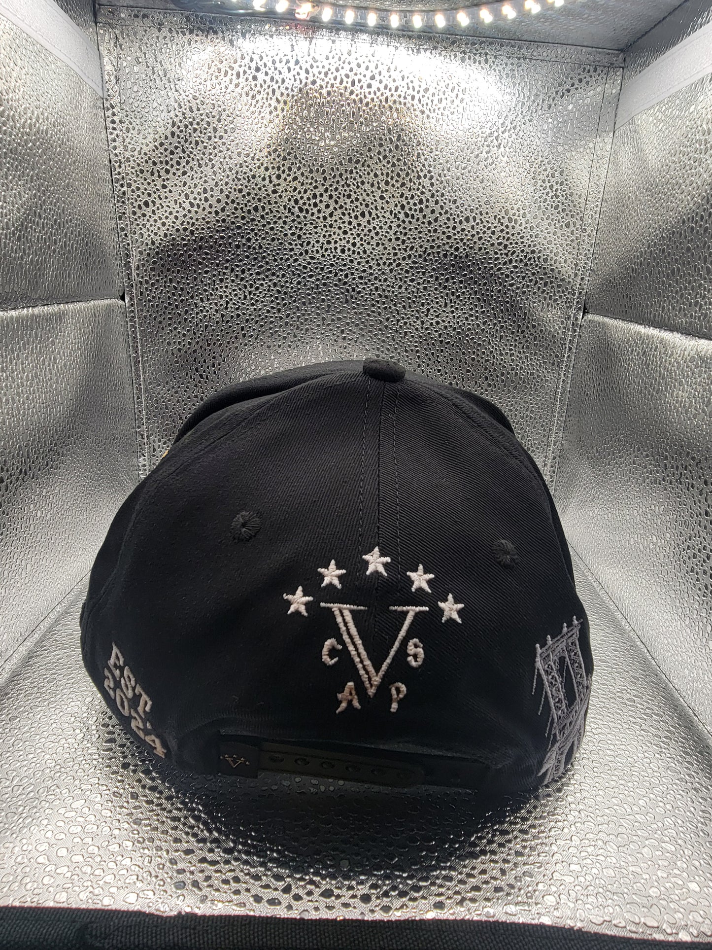 New York hat Money and Dreams